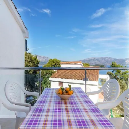 Lumbarda Resort Apartments