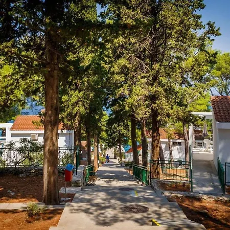 Lumbarda Resort Apartments Daire *